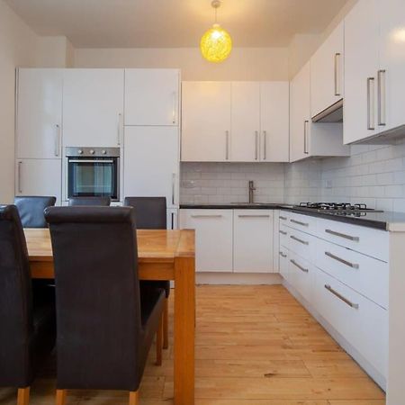 Lovely 2 Bedroom Apartment In Tooting Londýn Exteriér fotografie