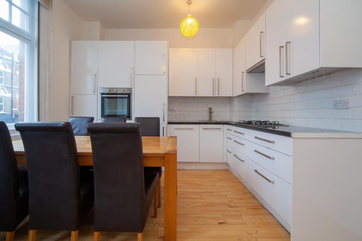 Lovely 2 Bedroom Apartment In Tooting Londýn Exteriér fotografie