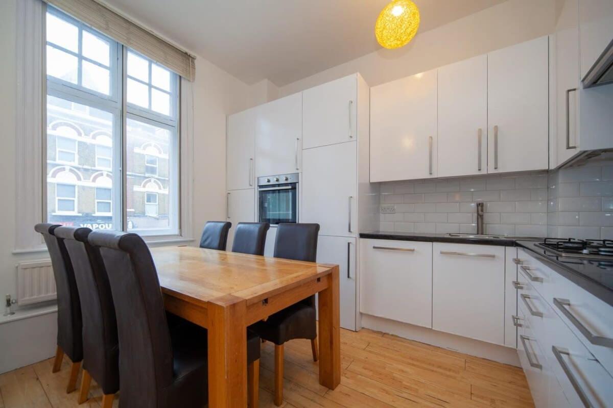 Lovely 2 Bedroom Apartment In Tooting Londýn Exteriér fotografie